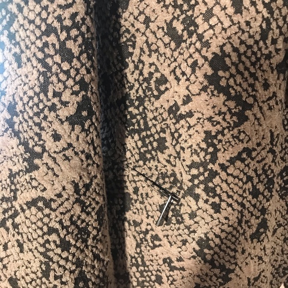 Jacket - Picture 3 of 4